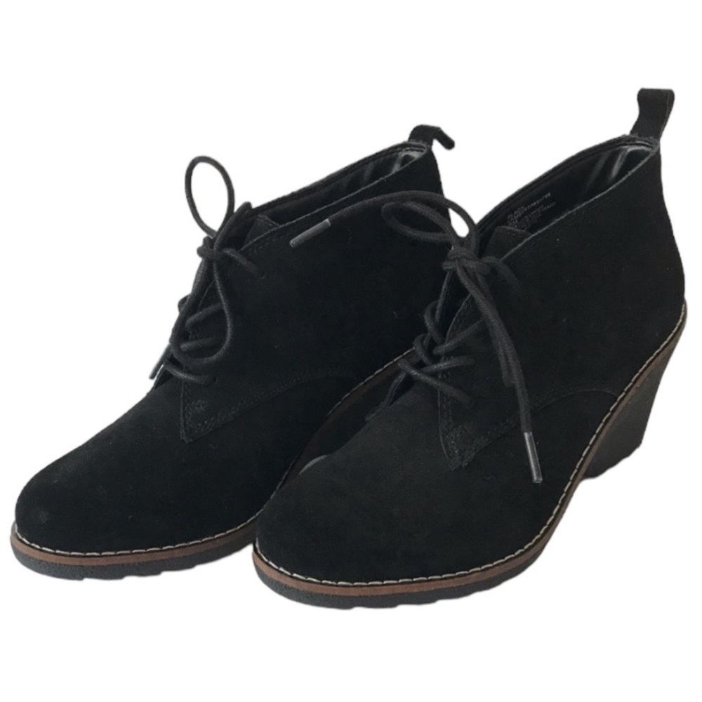 White Mountain Lambert Suede Ankle Booties